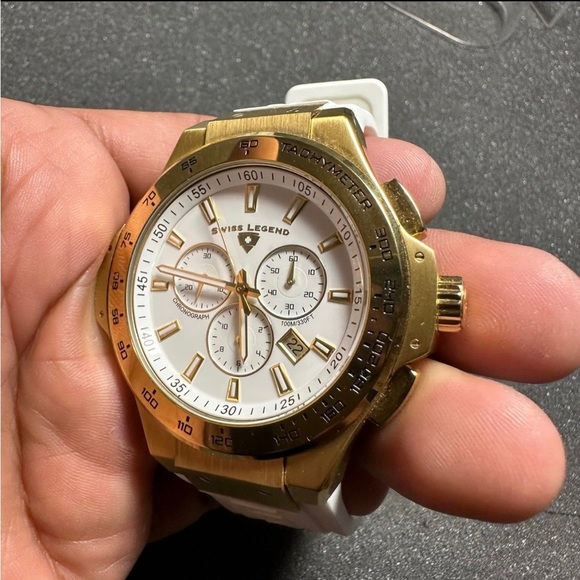 Swiss Legend Maverick Chronograph Diver Watch Gold Bezel White Dial/band Working - Picture 4 of 8